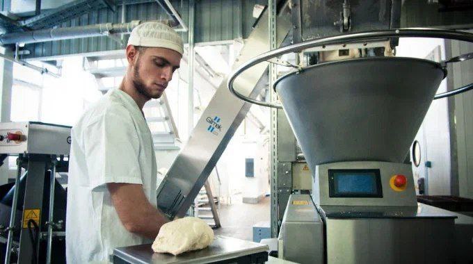 Омский Хлебодар улучшил производство батонов